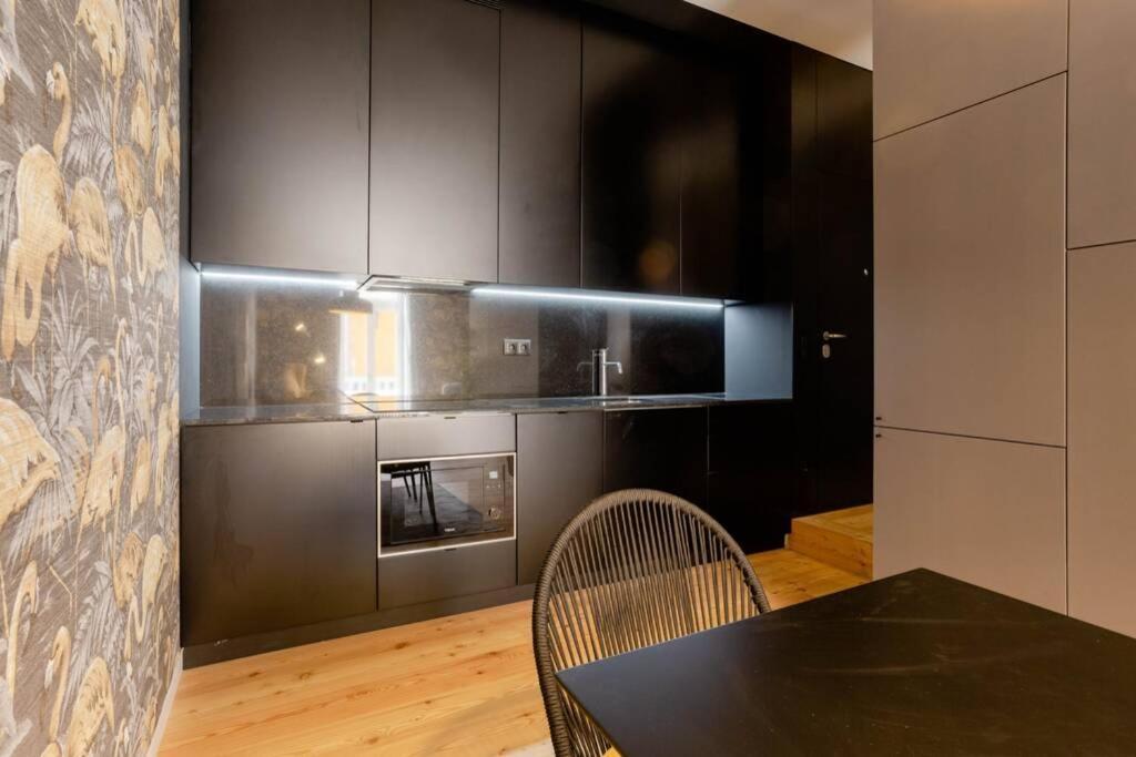 Boutique Rentals-Art & Charm II Apt W/ Terrace 포르투 외부 사진